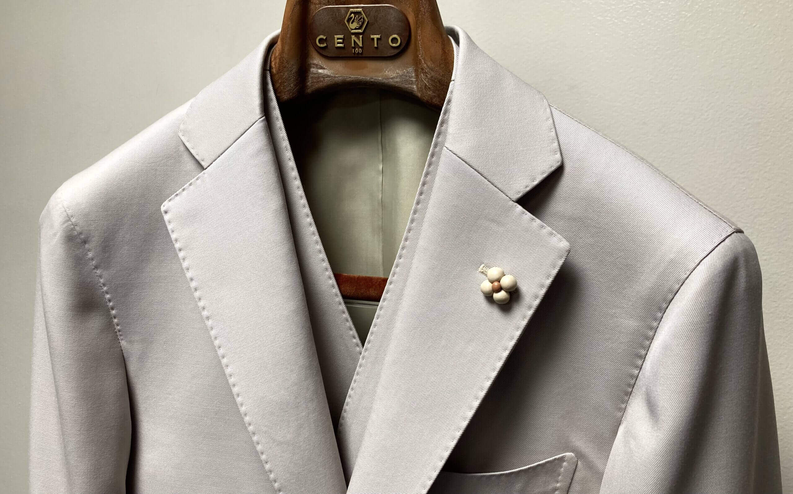 ご新規のお客様によるMARLANE(マルラーネ)ライトベージュ・オーダースリーピーススーツ|名古屋CENTO